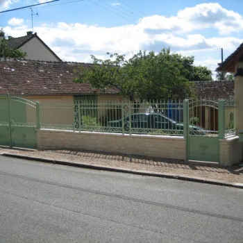 Fabrication d’un portail 2 vantaux, portillon et rembarde.