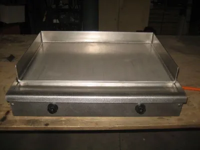 Fabrication d’une plancha Inox pour un particulier de Boucau (40).