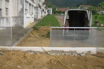 Fabrication de garde corps galvanisés - Clinique à Cambo les Bains (64).