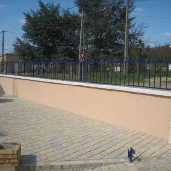 Fabrication d’un portail 2 vantaux avec clôtures avec galvanisation et peinture epoxy.