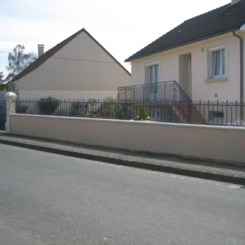 Fabrication d’un portail 2 vantaux avec clôtures avec galvanisation et peinture epoxy.